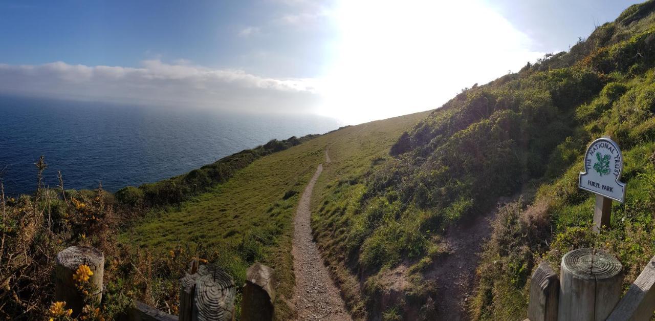 Pentire, On The Coastal Path Villa Polruan Exterior photo